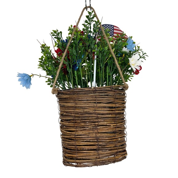 Celebrate It Patriotic Wall Decor Boxwood Blossoms with Flag Red White Blue - Picture 2 of 7